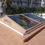 Reformas claraboya de 18 m2 con vidrio de colores